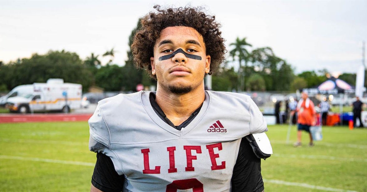 Miami stays hot on the recruiting trail, flips DB Kaleb Spencer from ...