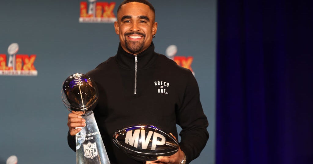 Jalen Hurts reflects on unprecedented journey from Alabama to Oklahoma ...