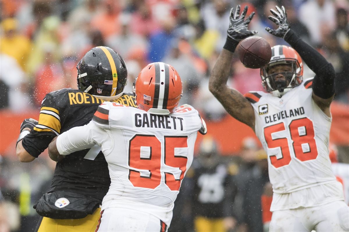 Watch the Browns score defensive TD on bad snap to Ben Roethlisberger on  first play of the game [VIDEO] - DraftKings Network