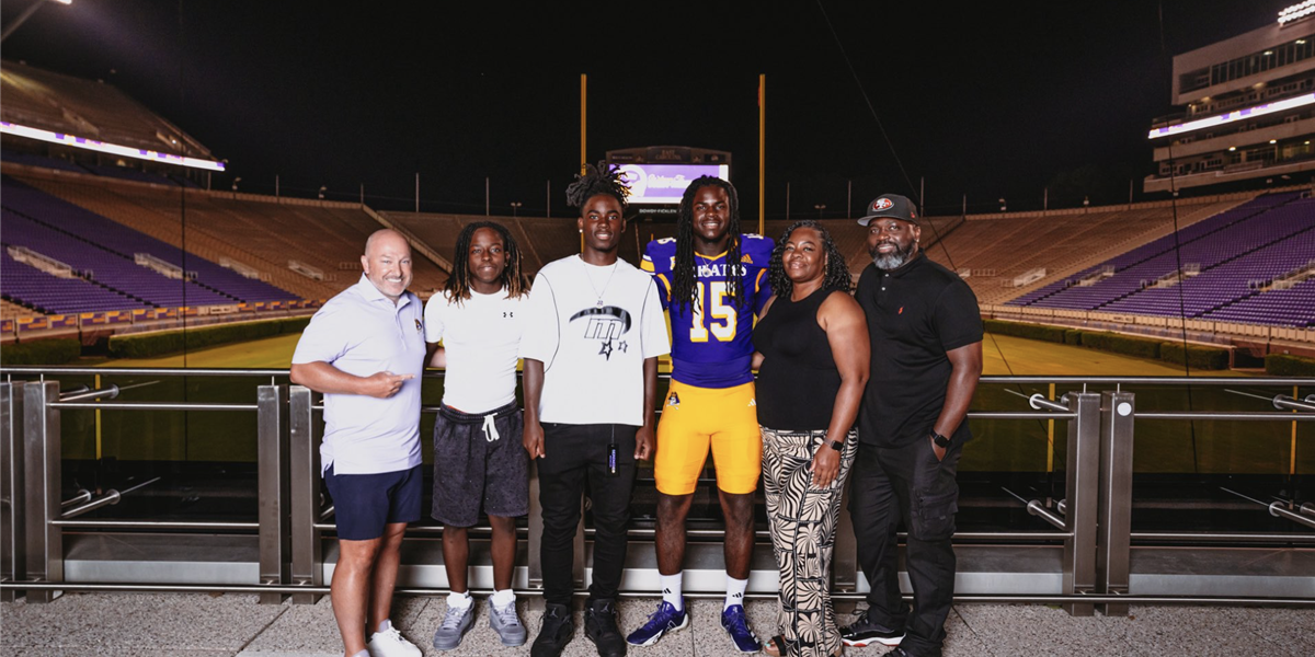 https://s3media.247sports.com/Uploads/Assets/604/196/14196604.png?width=1200&height=600&crop=2:1&fit=cover