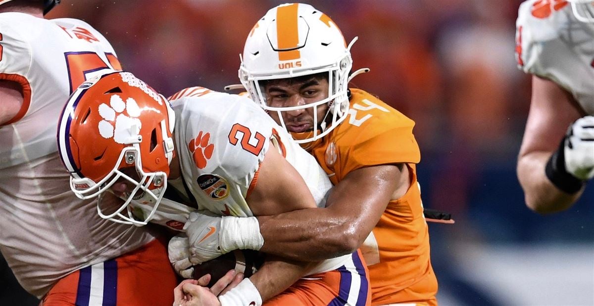 Alvin Kamara added to Tennessee's Neyland Stadium video board