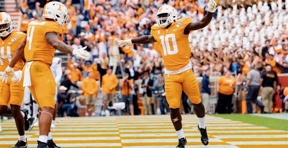 Look: Vols Unveil Uniform Combination For Kentucky Game