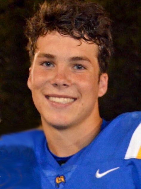 Fairhope 2-sport star Riley Leonard still split on college football or  basketball 