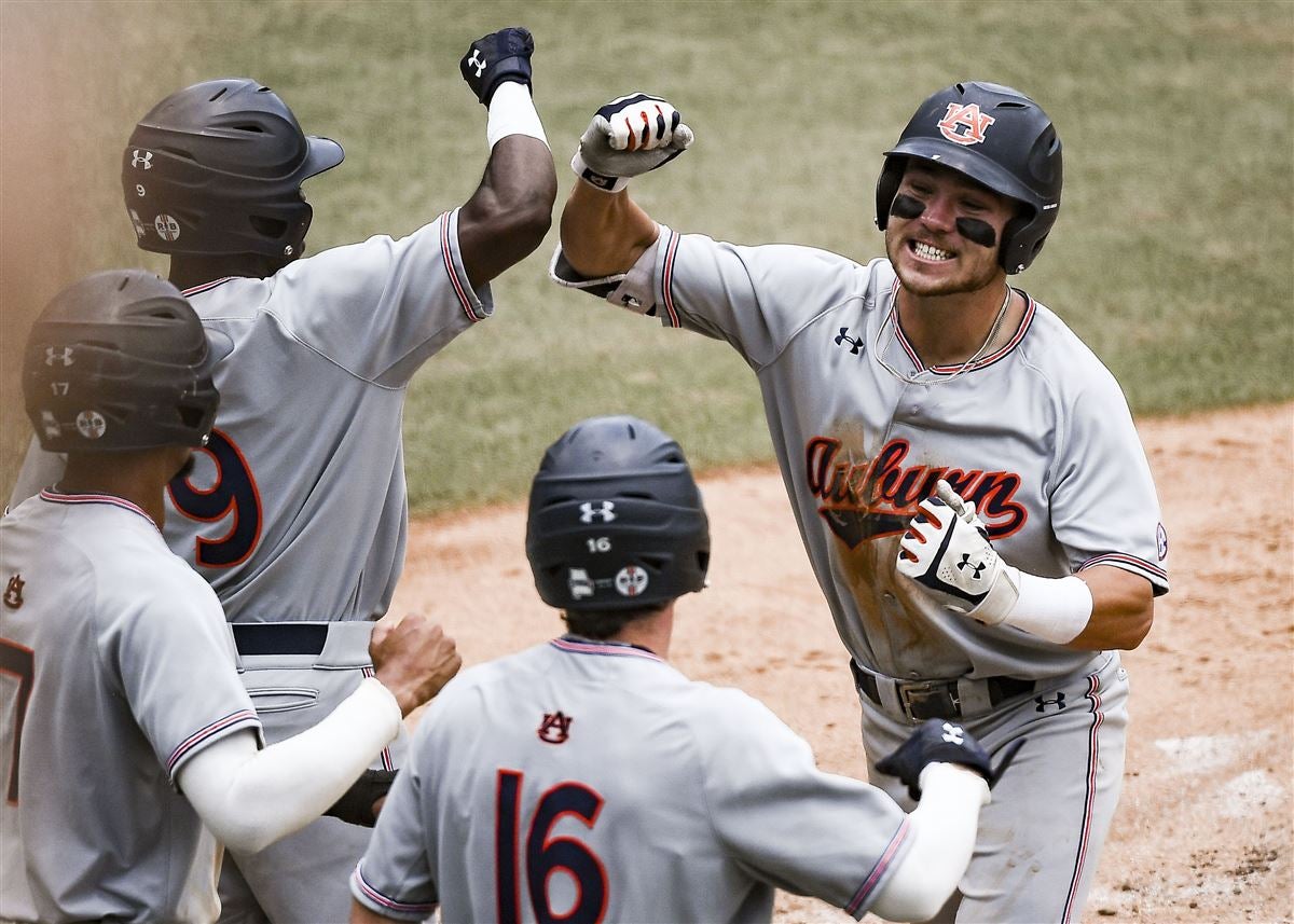 Scenes from Auburn's celebration after advancing to Omaha