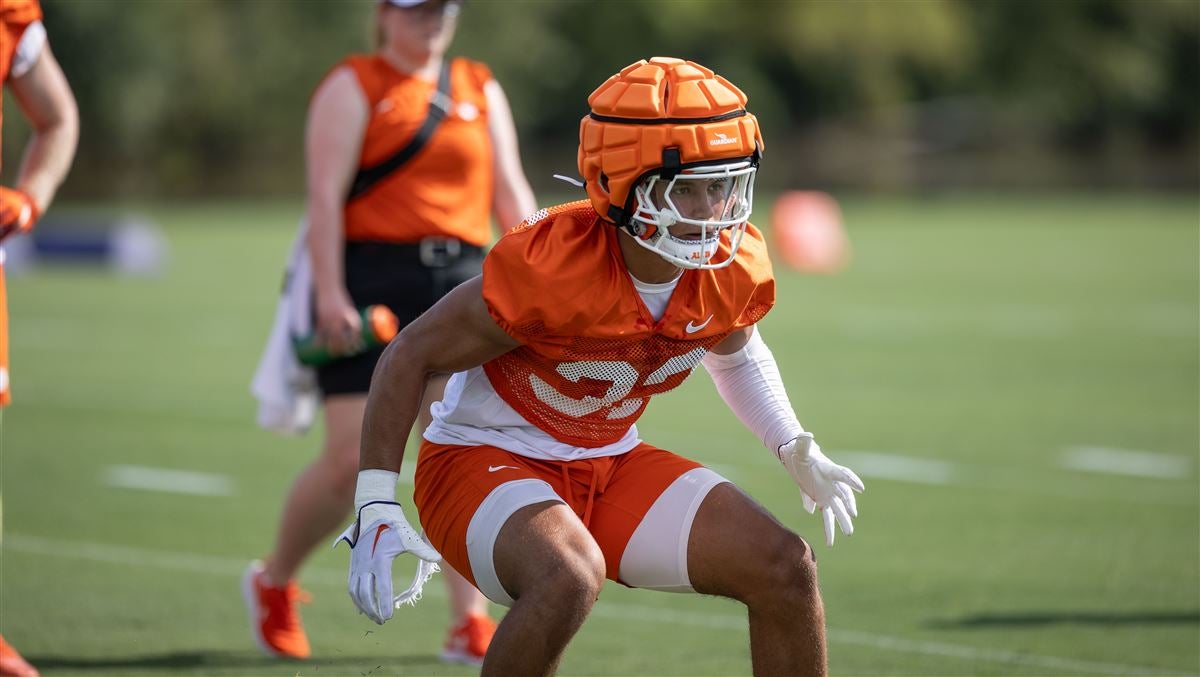 Falcons legend Jamal Anderson's son commits to Clemson