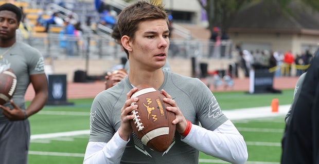 USC offers Cade Fennegan, late NSD moves