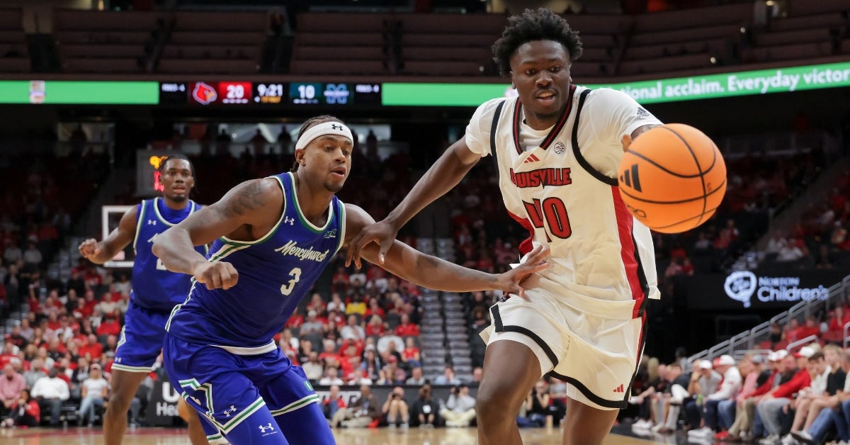 On a crisp October night, No. 11 Louisville beats Mercyhurst 71-39