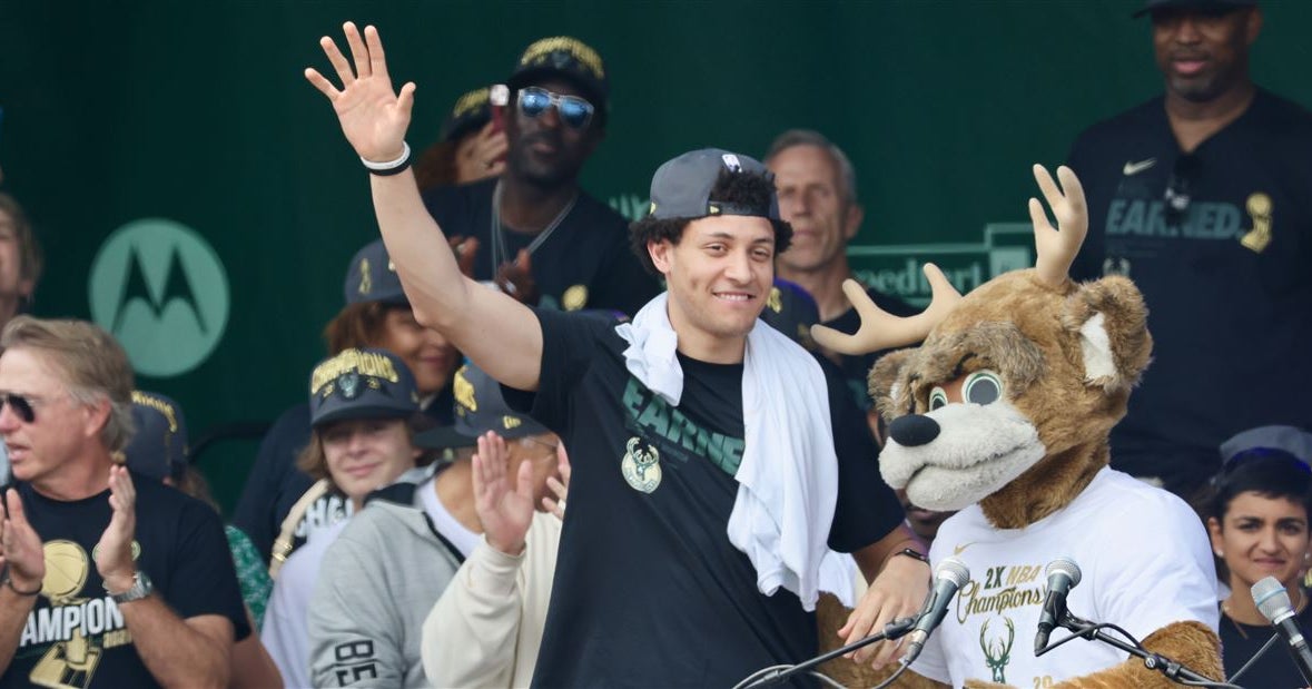 Justin Jackson Expecting Child With Wife Brooke Justin Jackson Expecting Child With Wife Brooke