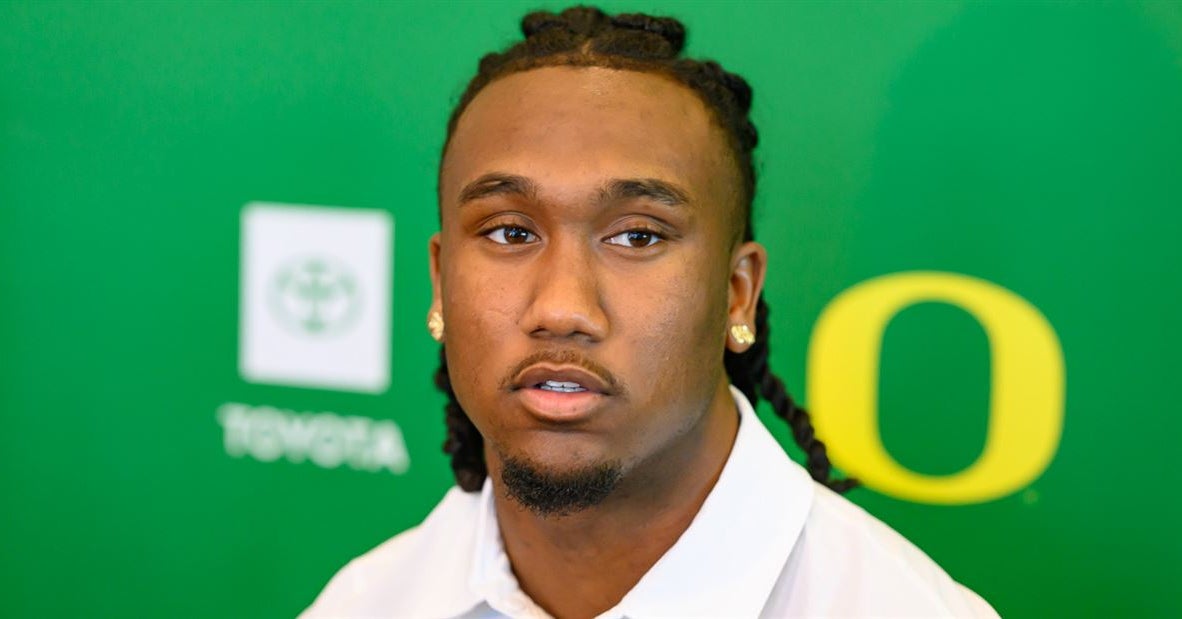 WATCH: Nikko Reed adjusting to life as an Oregon Duck and a new position