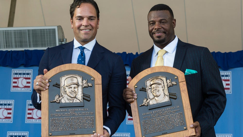 Ken Griffey Jr. may be allowed to have hat backwards on Hall of Fame plaque