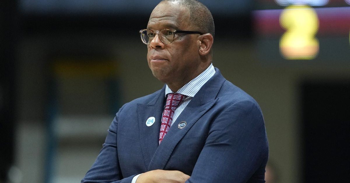 'Shook' by Stanford loss, Hubert Davis explains Tar Heels' West Coast struggles