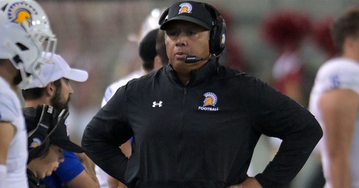 Tunnel Vision LIVE at 7pm - Previewing USC's season opener against San Jose State