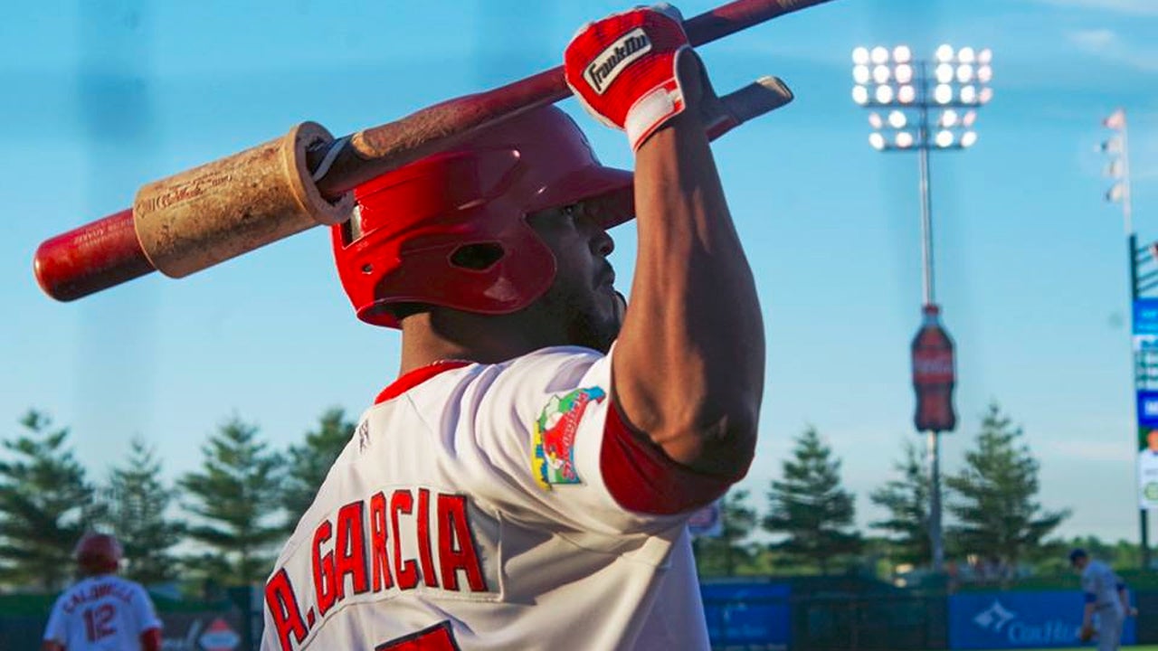 Former Chinook Harrison Bader Debuts with the Cardinals