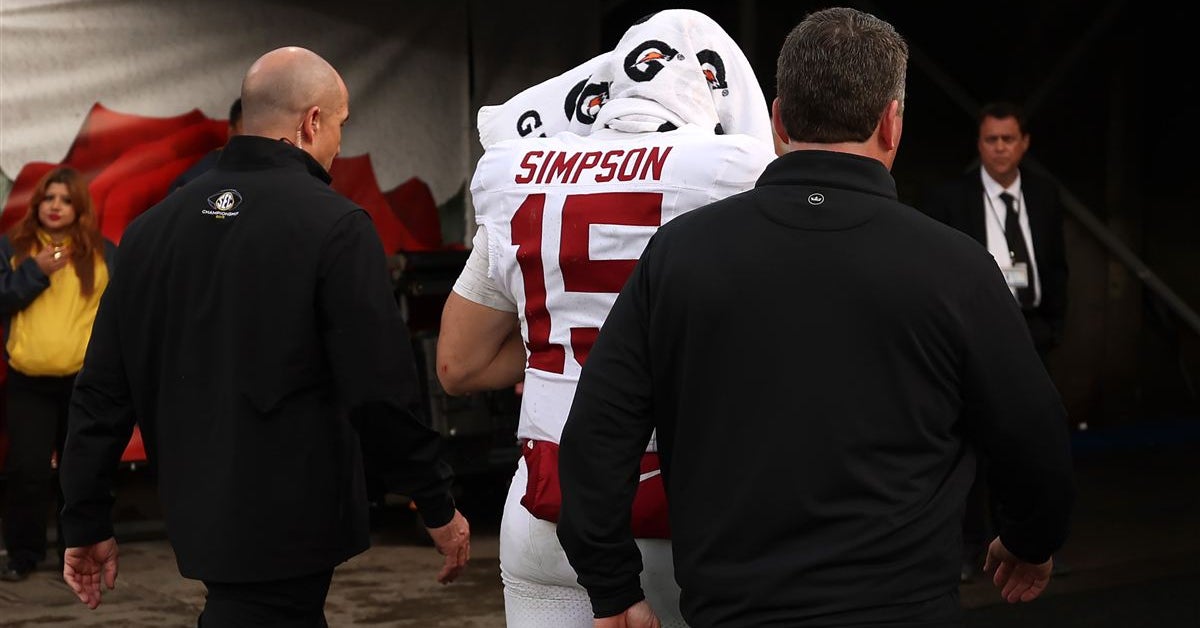 Ty Simpson suffered fractured rib on hit before exit from Rose Bowl