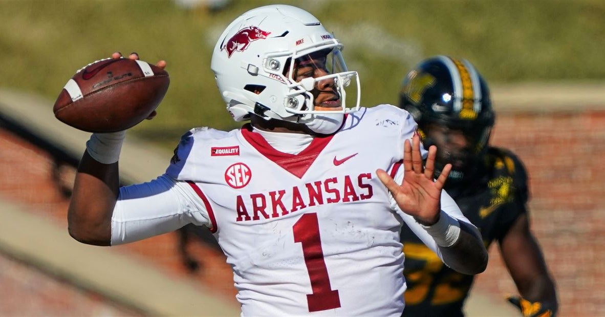 College football's most boring, entertaining teams ahead of 2022 season 
