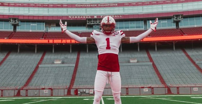 Tight end Flynt discusses his commitment to Huskers