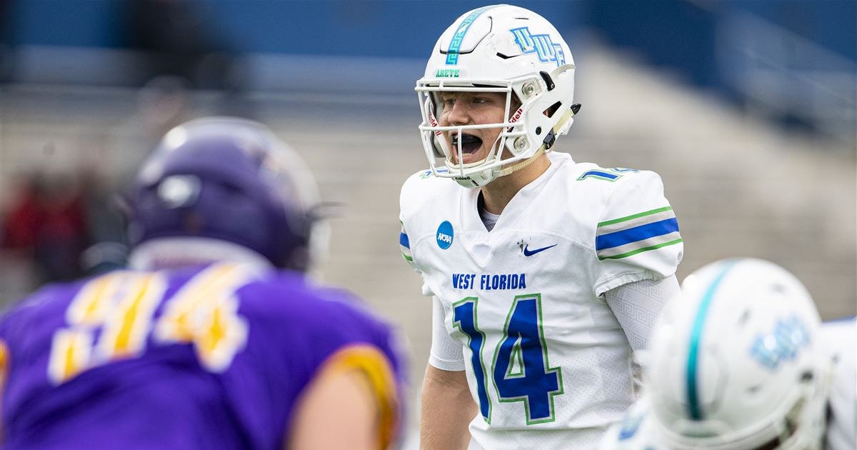 Record-setting D-II transfer QB Austin Reed is blowing up