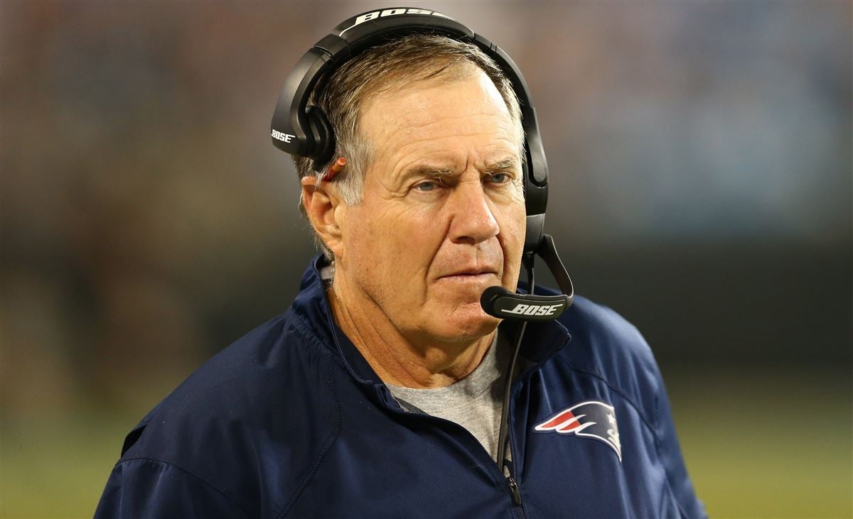 Patriots settle grievances with Brown, Hernandez, ESPN reports