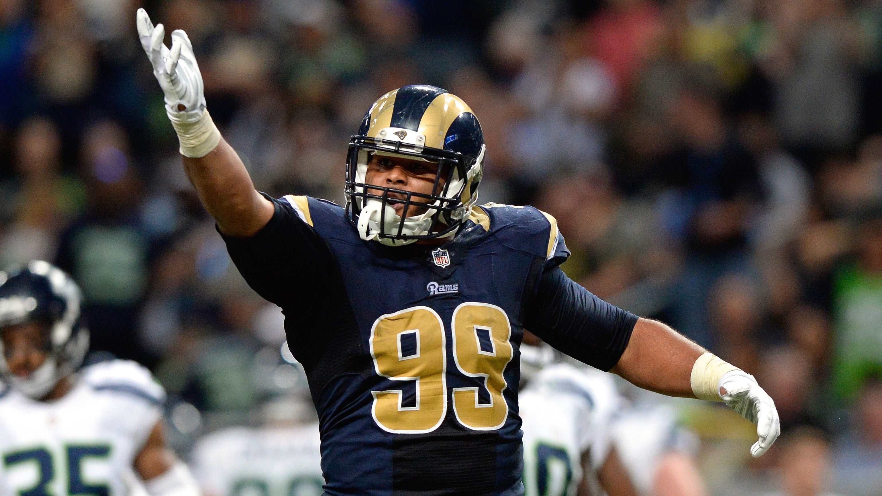 Rams Give Aaron Donald Record-Setting Raise