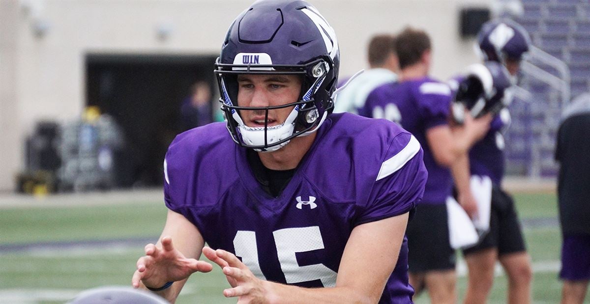 Northwestern QB Hunter Johnson, former 5-star prospect, enters NCAA Transfer Portal