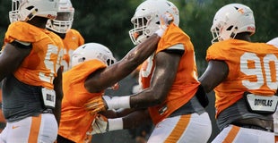 Practice observations: Vols work under the lights Practice observations: Vols work under the lights