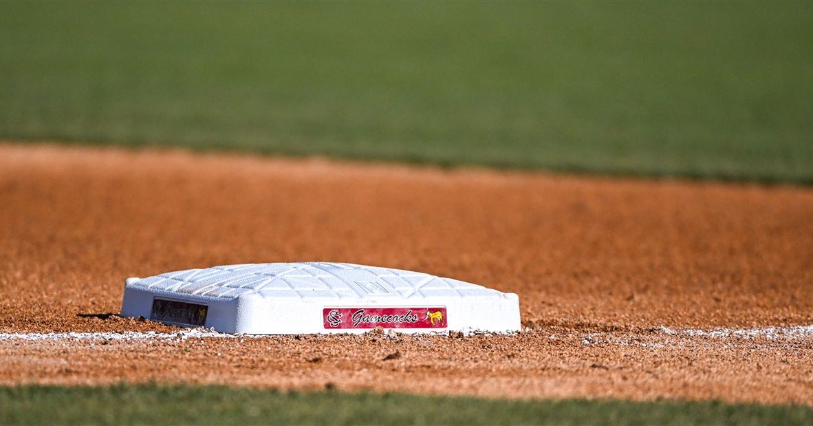 **South Carolina baseball transfer portal tracker 2026**