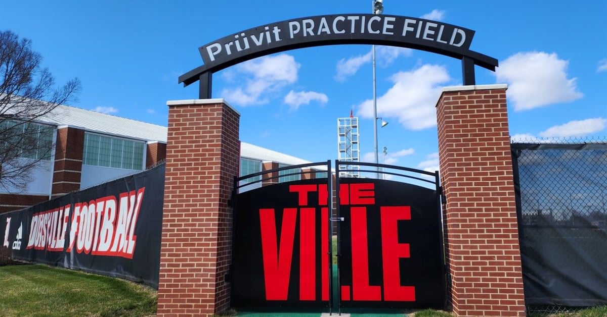 Large group of Louisville commits set for official visits this weekend