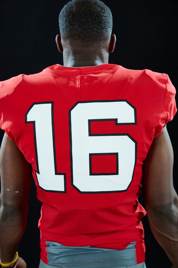 Ohio State's wearing 1916 throwback Nike uniforms and cannonball-like  helmets 