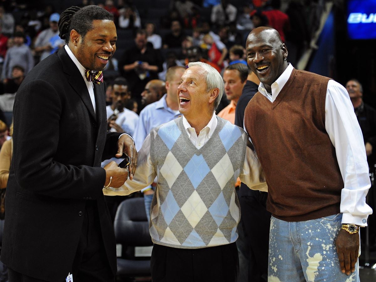 Michael Jordan speaks on Roy Williams' retirement