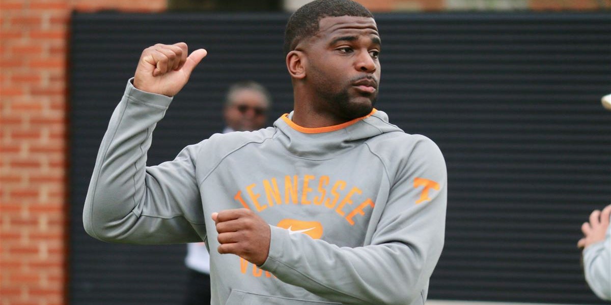 Tennessee moves up recruiting rankings after landing Top247 receiver