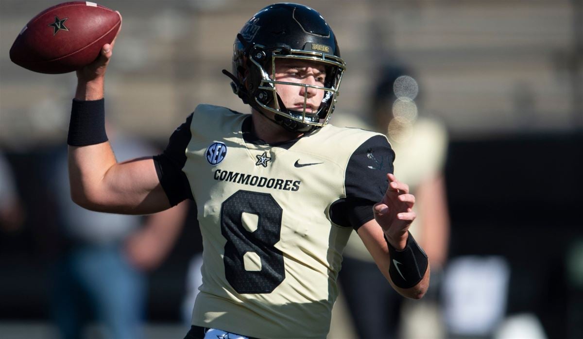 How Vanderbilt QB Ken Seals' new perspective helped him in first start  since 2021 - Main Street Media of Tennessee