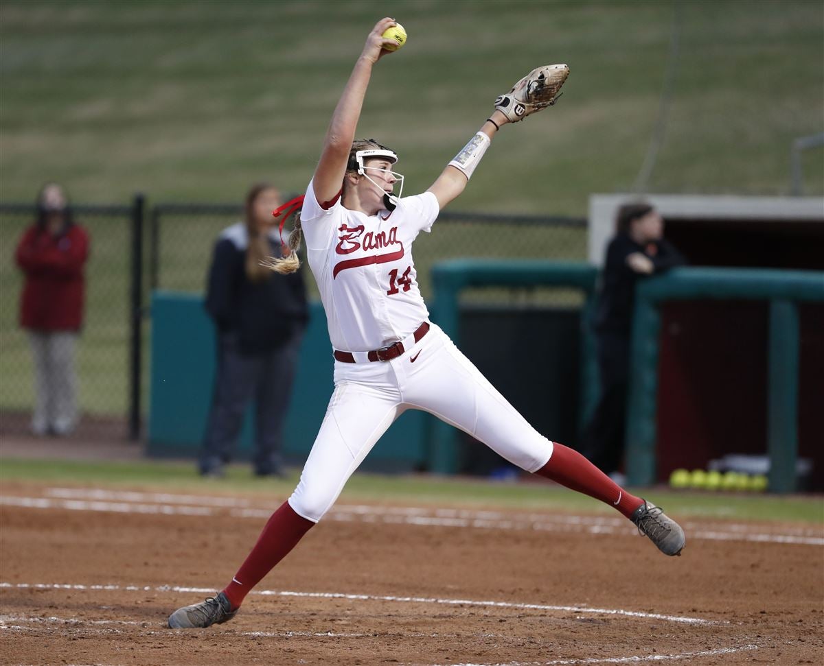 Alabama Softball Opens Women’s College World Series With Win