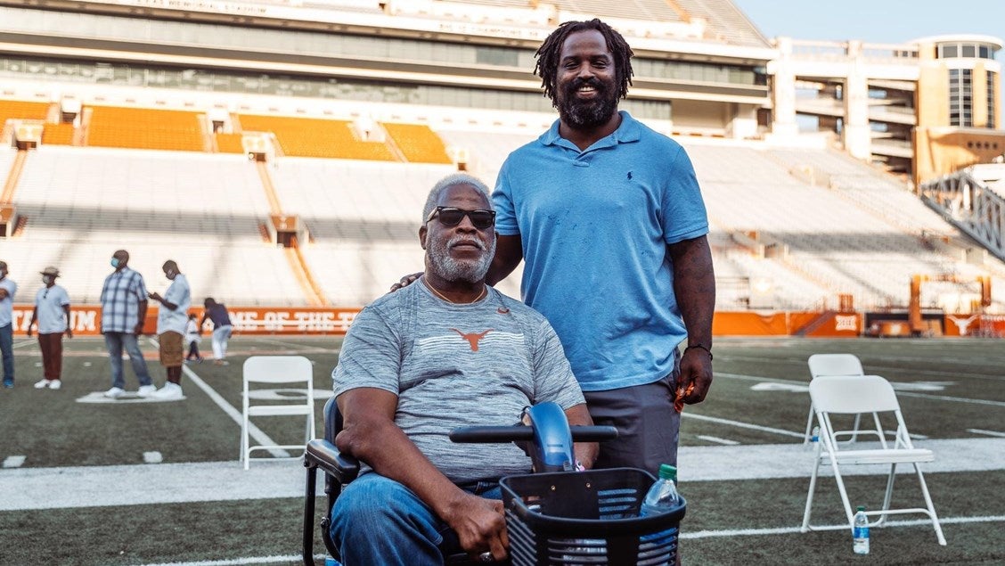 UT to Rename Football Field to Honor Heisman Winners Earl Campbell and  Ricky Williams – NBC 5 Dallas-Fort Worth