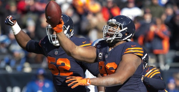 Chicago Bears NOW: Michael Schofield Re-Signs, Alex Leatherwood On