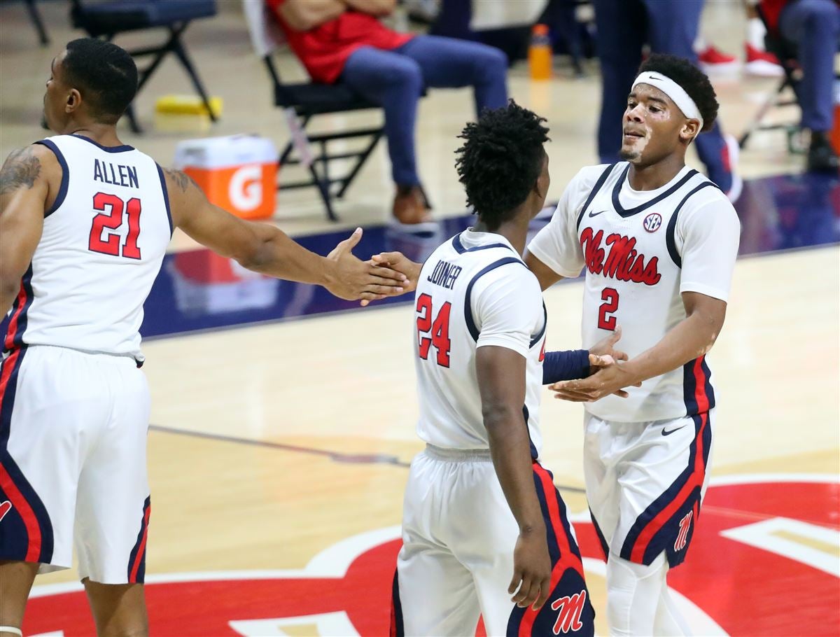 Photos: Ole Miss Pulls Off Another Upset, Runs Winning Streak To Three ...