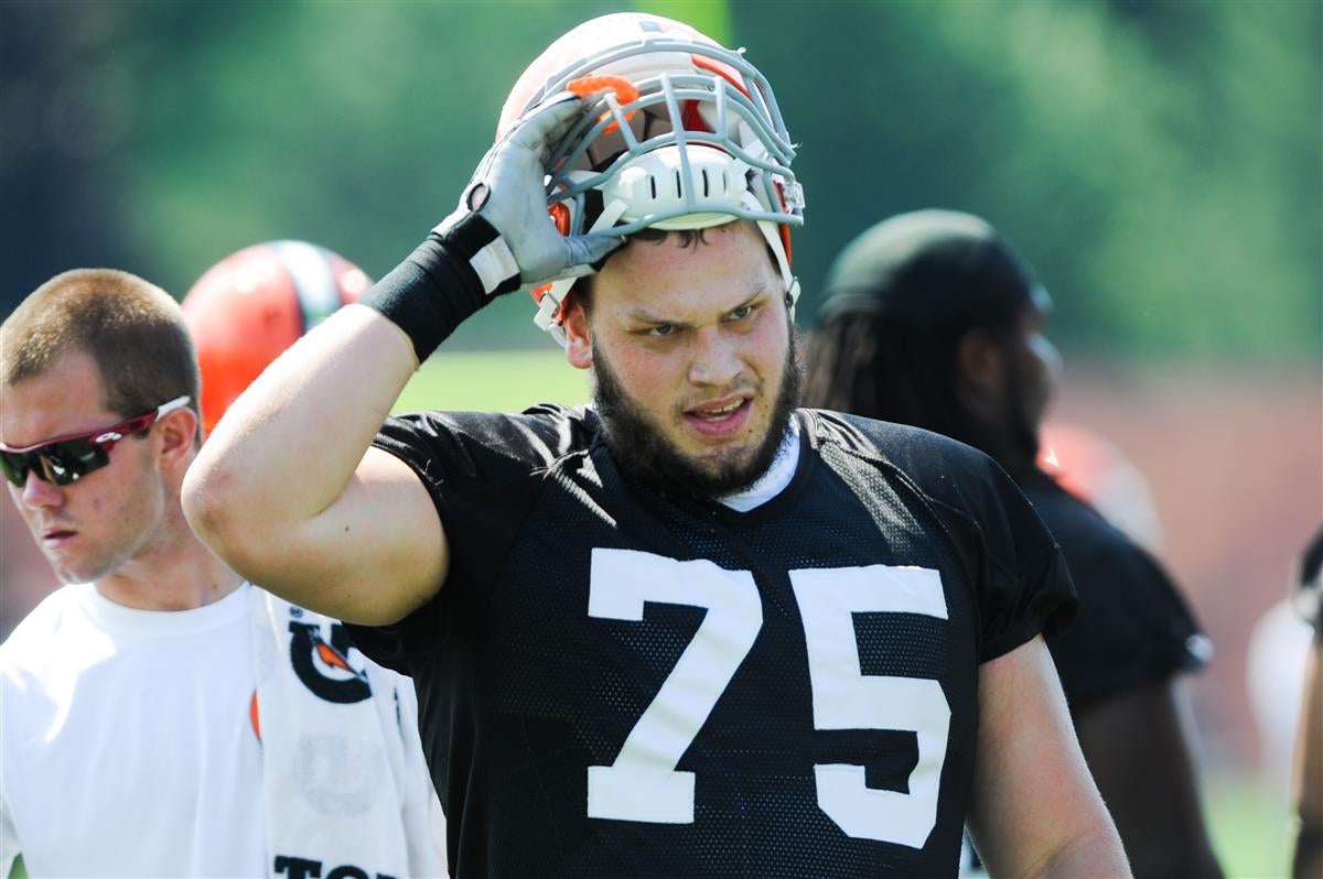 Joel Bitonio earns fifth Pro Bowl nod, setting Nevada Wolf Pack record