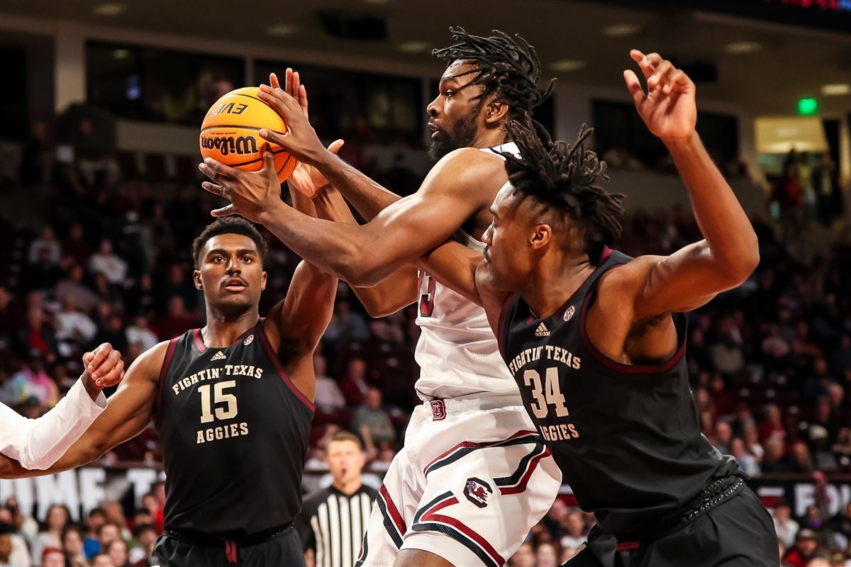 Gamecocks suffer second straight rout at home in loss to Aggies - Vimarsana News