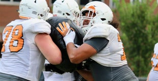Photos: Tennessee Thursday practice under the lights Photos: Tennessee Thursday practice under the lights