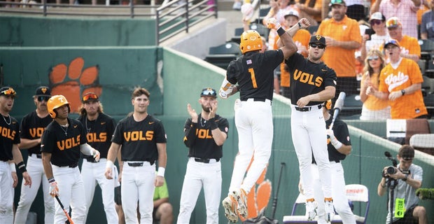 College World Series 2023: Ranking the 8 best remaining teams