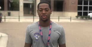 Hogs making strong impression on CB Devonte Nelson Hogs making strong impression on CB Devonte Nelson
