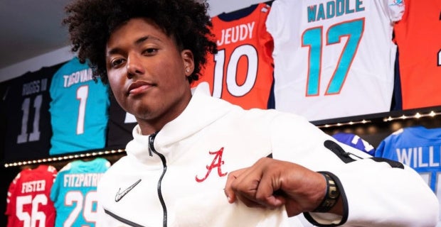 Elite DL Daevin Hobbs talks Alabama official visit - Vimarsana News