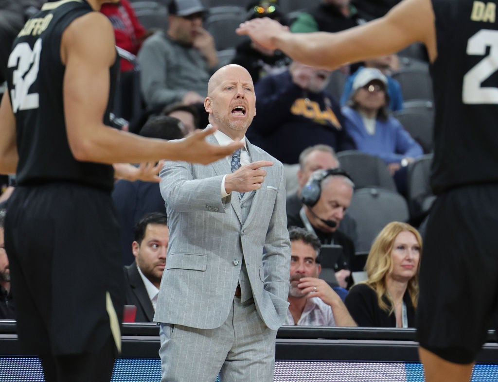 UCLA's Mick Cronin praises Bruins' toughness, resiliency after Pac-12 quarterfinals win over Colorado