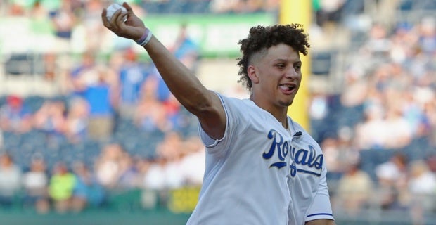 Kansas City Chiefs on X: Patrick Mahomes tossed the ceremonial first pitch  at the Royals game ⚾️ and Chiefs players weigh in on the Laurel vs. Yanny  debate 👂. Social Recap 📱