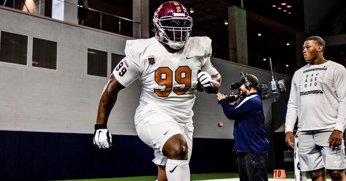 McKinnley Jackson commits to Texas A&M