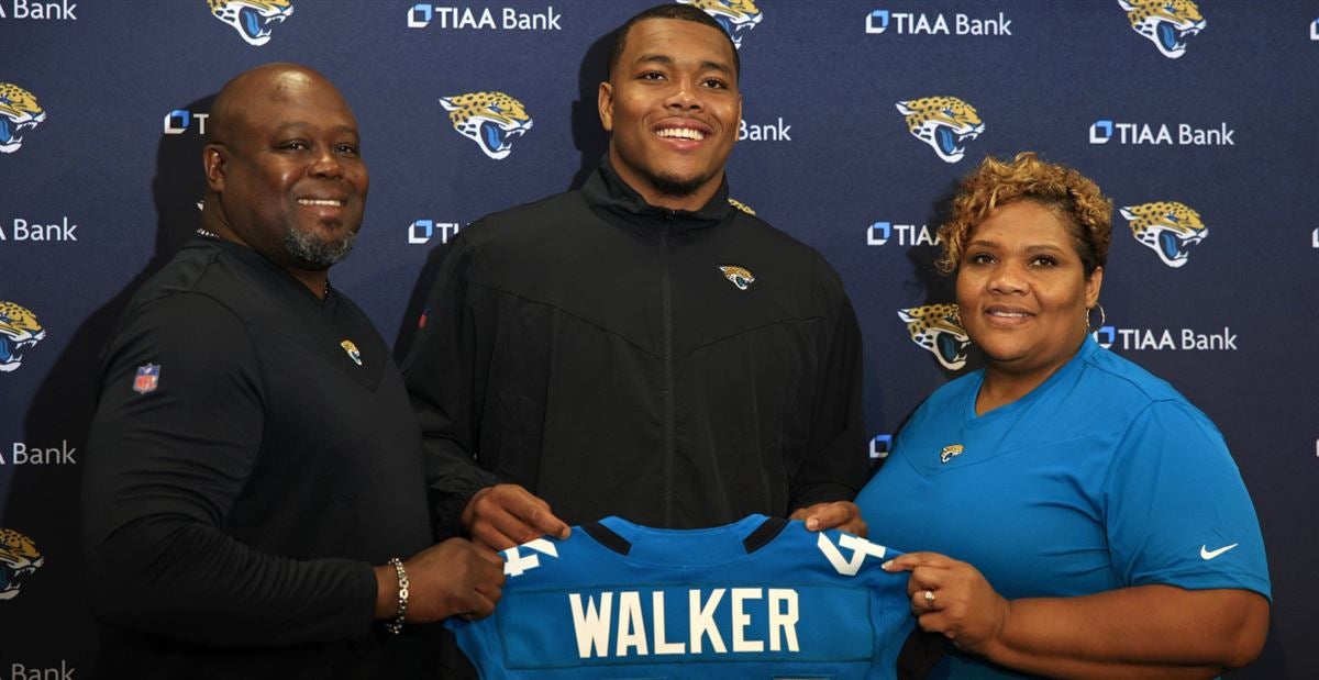 Tuesday's NFL: Jaguars' Travon Walker plans to use his