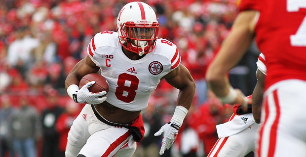 Nebraska Football: Ameer Abdullah chugging along with Minnesota