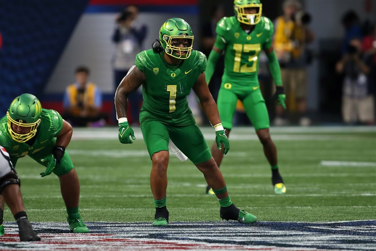 Bucs NFL Draft Target: Oregon Linebacker, Noah Sewell - Bucs Nation