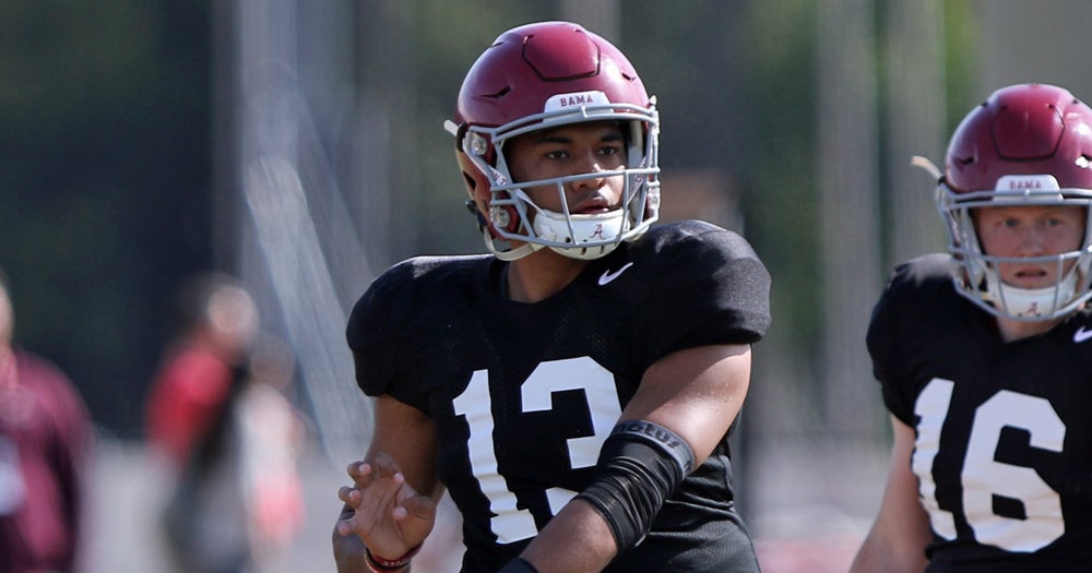 Tua Tagovailoa shares photo of heavilywrapped throwing hand