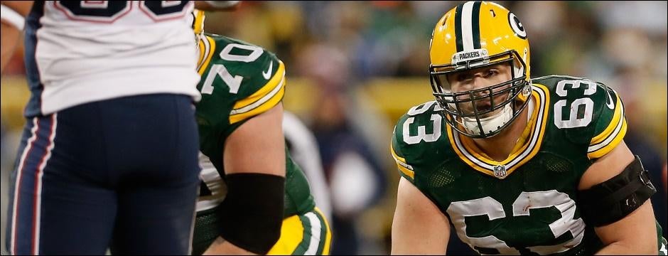 Green Bay, WI, USA. 10th Nov, 2019. Green Bay Packers center Corey Linsley  #63 before the NFL Football game between the Carolina Panthers and the Green  Bay Packers at Lambeau Field in