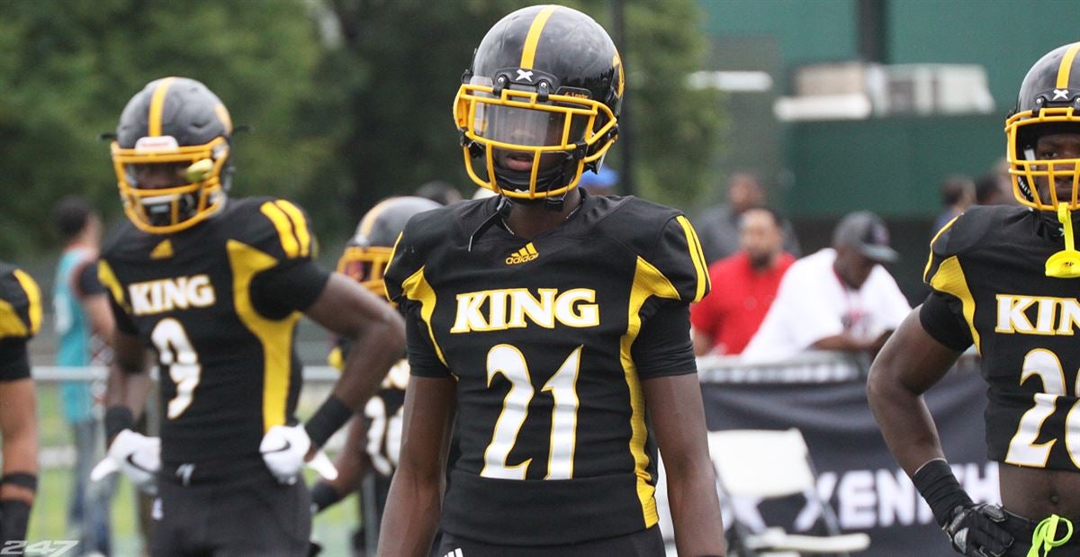 At Cincinnati, Detroit King's Ahmad Gardner takes his place among nation's  top cornerbacks